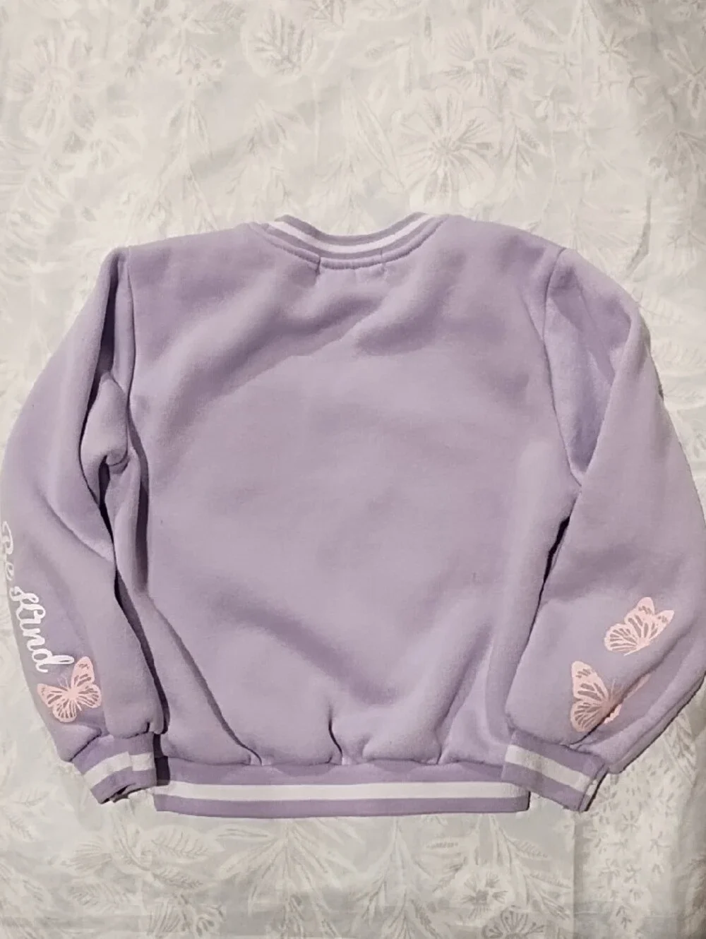 EUC Stella Tweed Lavender 'Be Kind' Butterfly Sweatshirt VGC Size 4.
